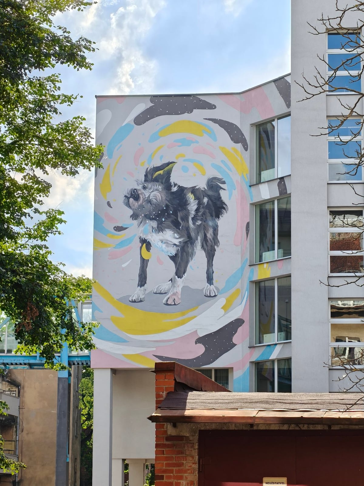 Fachada pintada en el barrio de Kęstučio