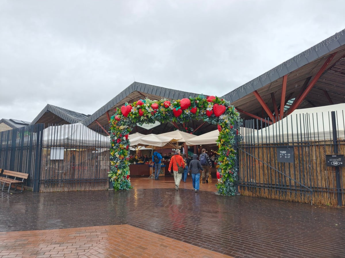 El mercado de la estación, el Balti jaama turg, en Tallin