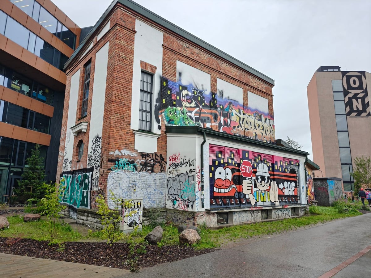 Naves industriales rehabilitadas en Telliskivi, Tallin