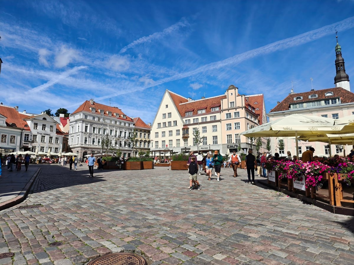 La plaza del Ayuntamiento, en el casco antiguo de Tallin