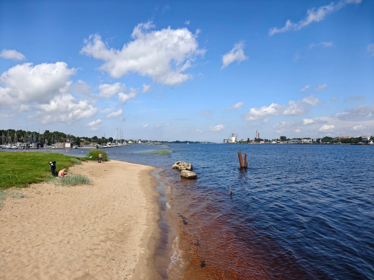 El puente Vanšu, sobre el Daugava