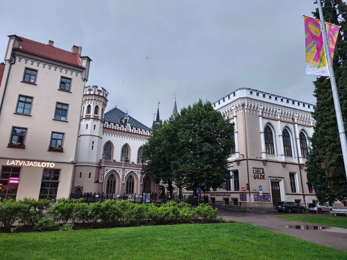 Vecrīga de noche, en la despedida de Riga