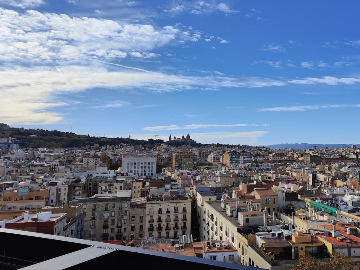 Panorámica de Barcelona desde una terraza