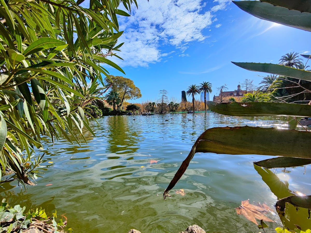 Galería cubierta de los jardines de la Ciutadella
