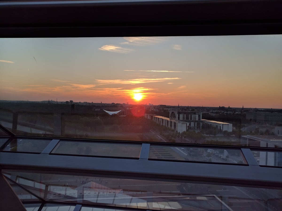 Vista de Berlín desde el interior de la cúpula del Reichstag