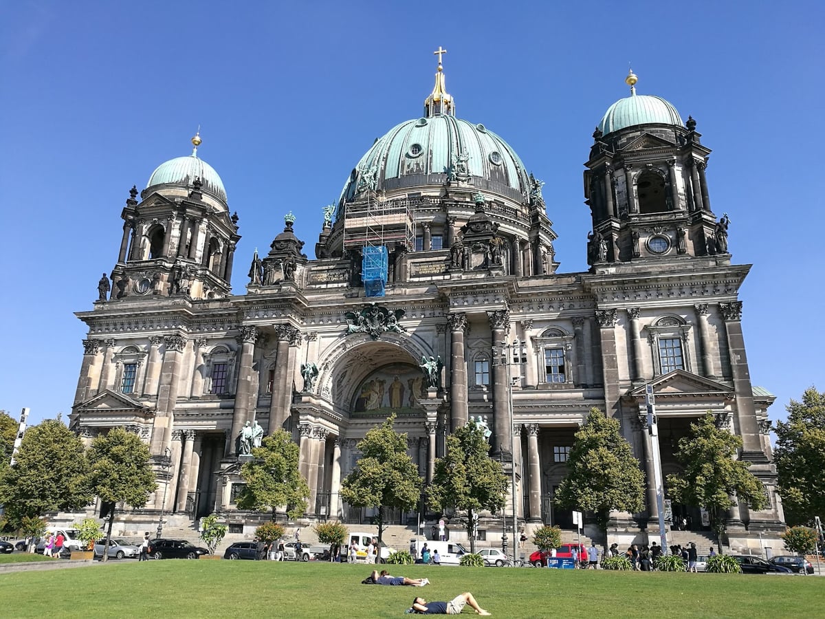 Vista de Berlín desde la estructura de la cúpula del Reichstag.