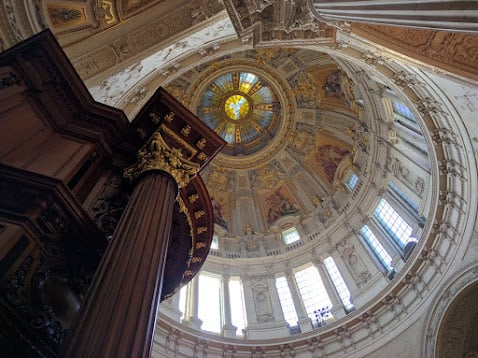 Cúpula de la Catedral de Berlín vista desde el interior