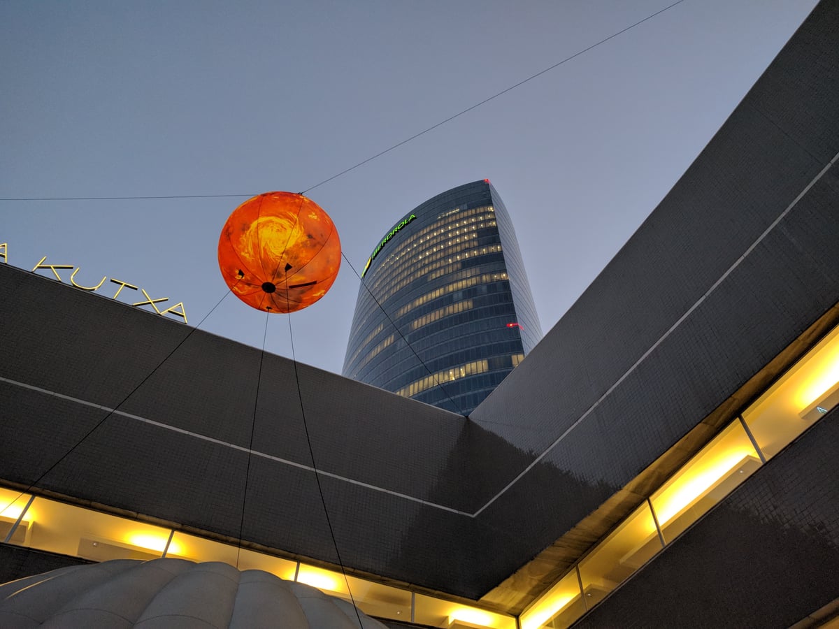 Fotografía durante el evento de UPV/EHU en el espacio, al que tuve la oportunidad de asistir.