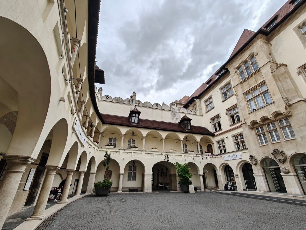 Calle, edificio, monumento o paisaje urbano de Bratislava