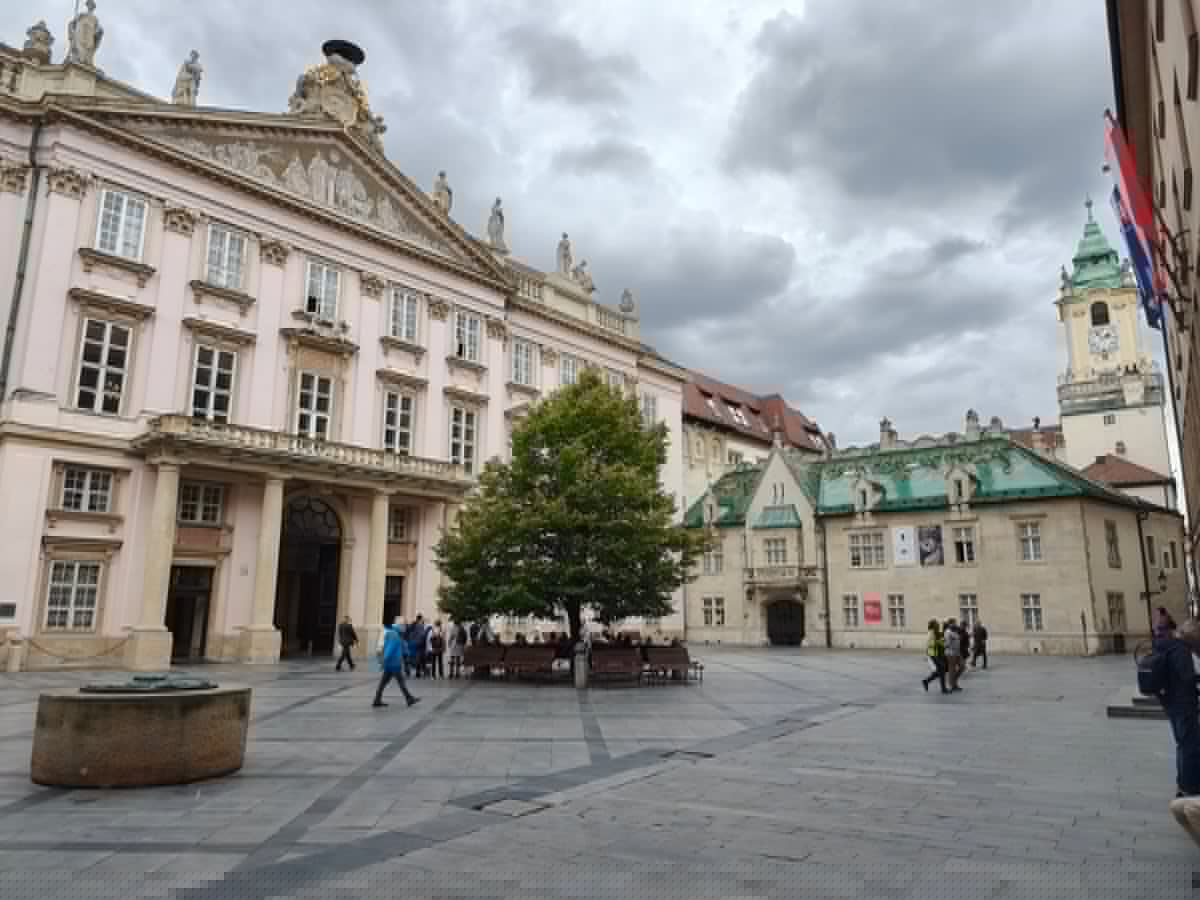 Calle, edificio, monumento o paisaje urbano de Bratislava