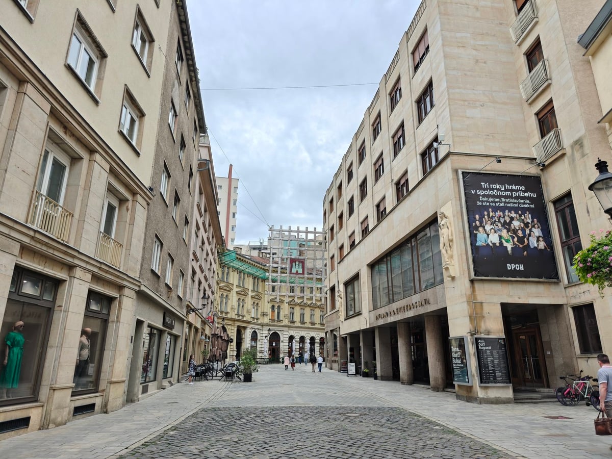 Calle, edificio, monumento o paisaje urbano de Bratislava