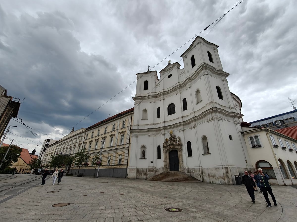 Calle, edificio, monumento o paisaje urbano de Bratislava