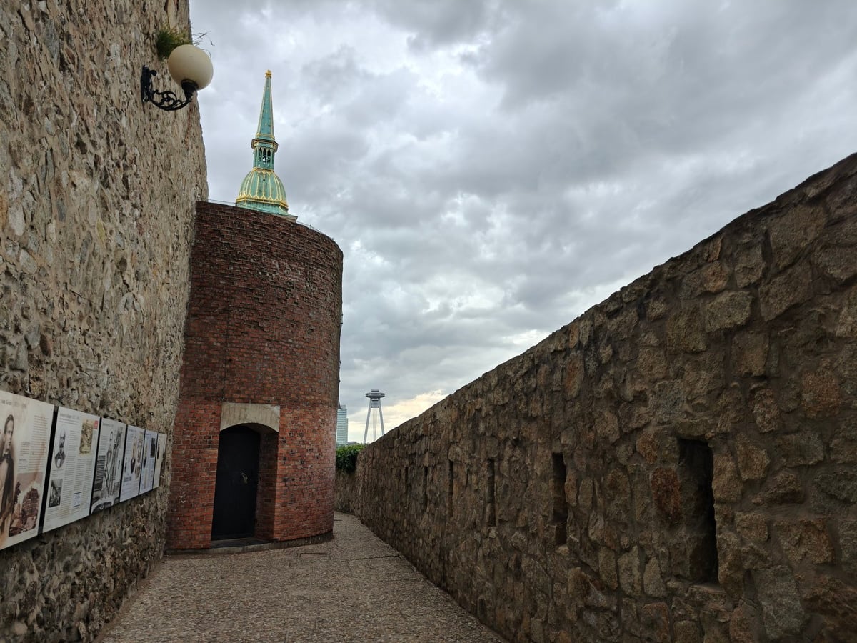 Calle, edificio, monumento o paisaje urbano de Bratislava