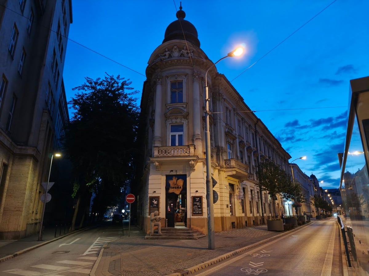 Calle, edificio, monumento o paisaje urbano de Bratislava