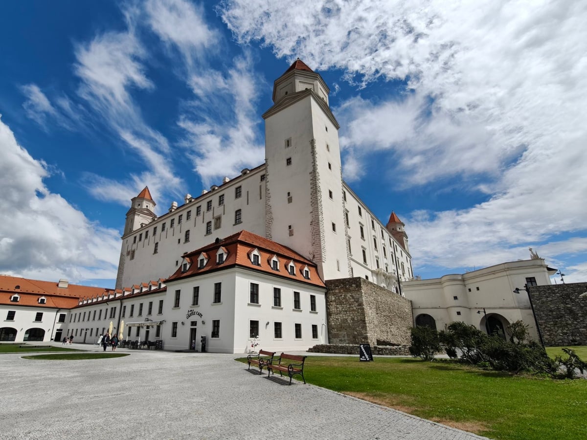 Calle, edificio, monumento o paisaje urbano de Bratislava