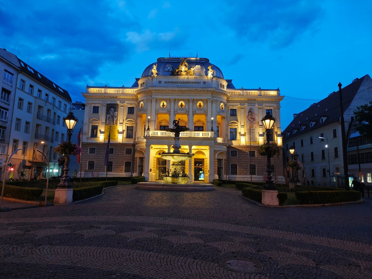 Calle, edificio, monumento o paisaje urbano de Bratislava