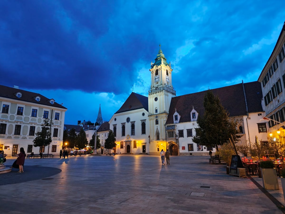 Calle, edificio, monumento o paisaje urbano de Bratislava