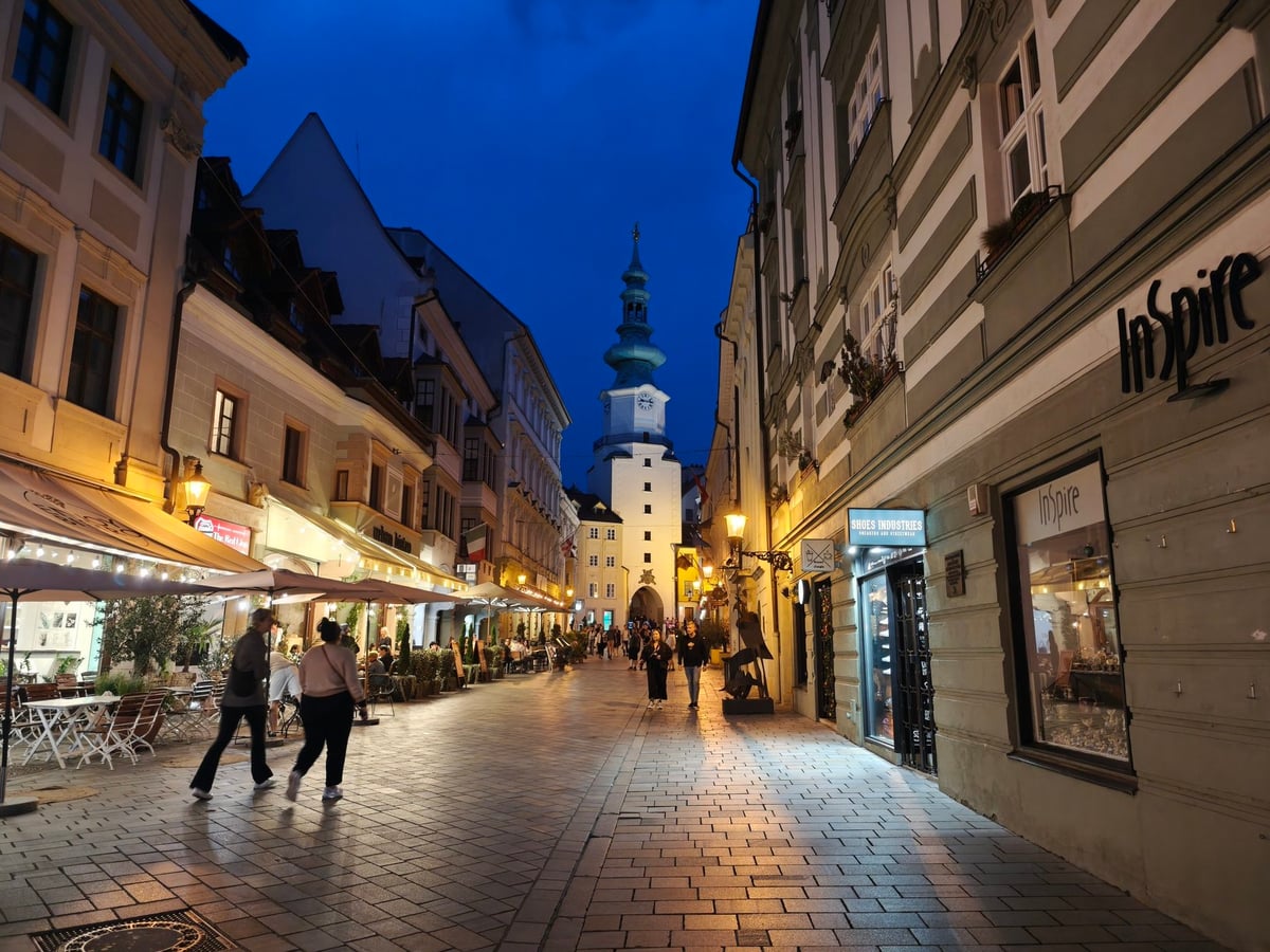 Calle, edificio, monumento o paisaje urbano de Bratislava