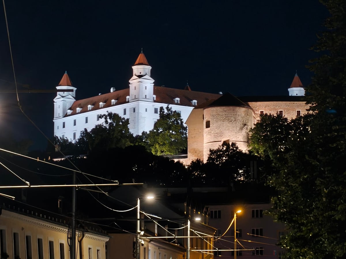 Calle, edificio, monumento o paisaje urbano de Bratislava