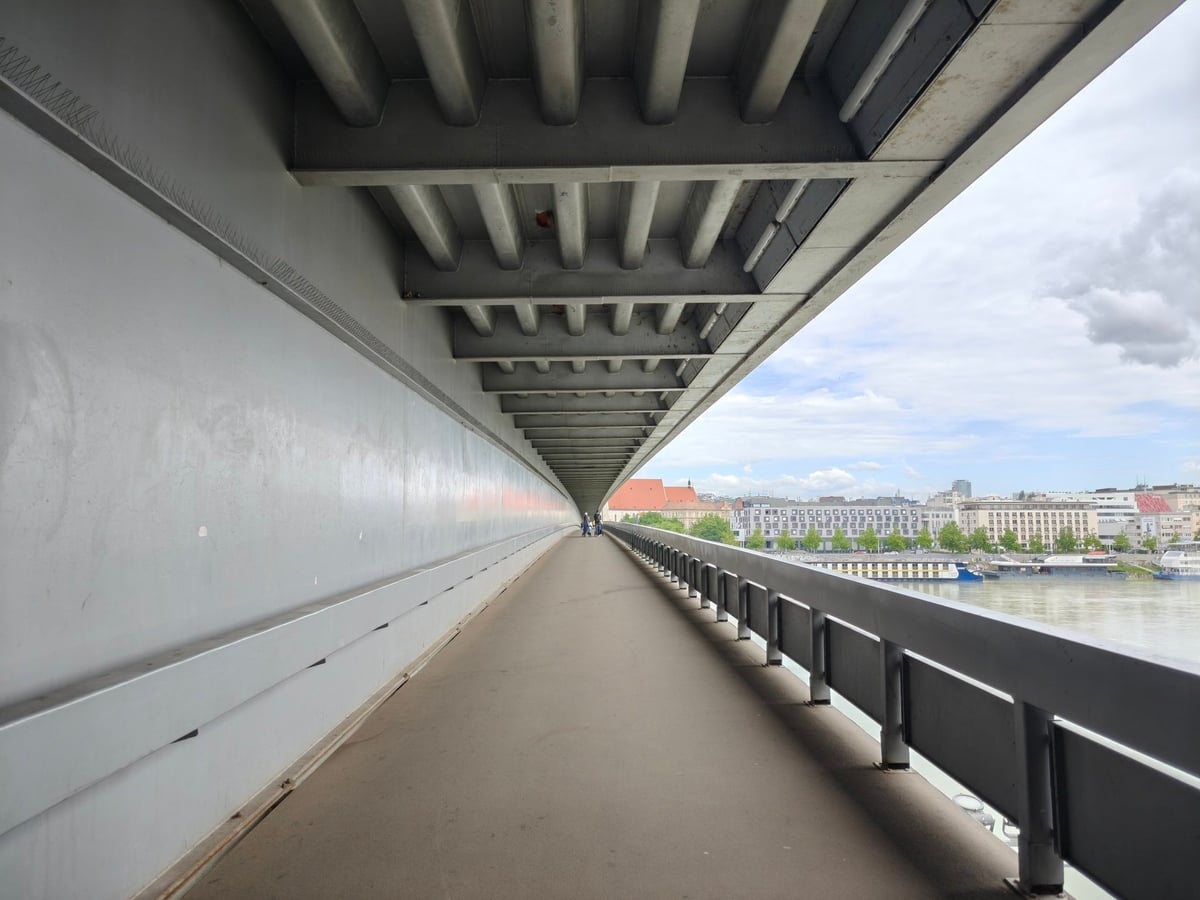 Calle, edificio, monumento o paisaje urbano de Bratislava