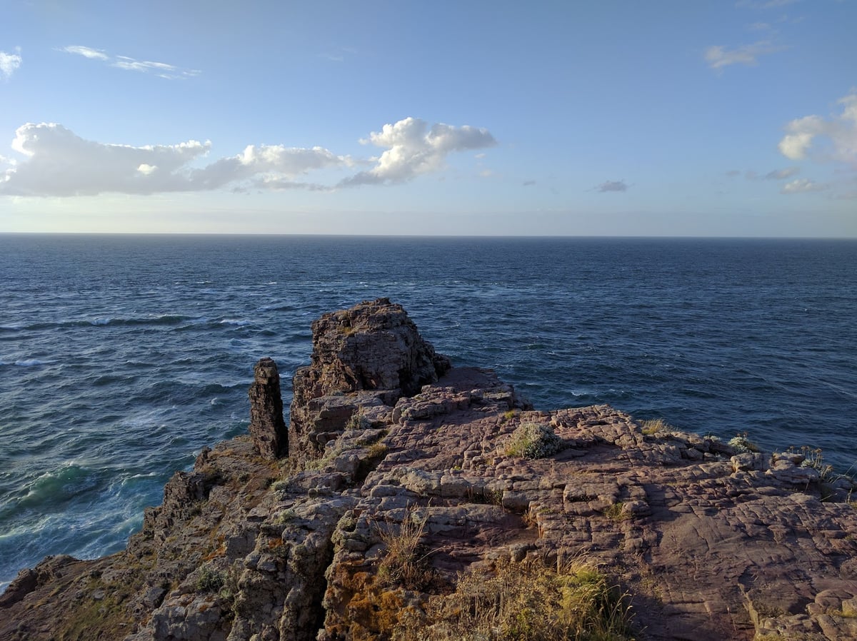 Paisaje, localidad, costa o monumento de Bretaña
