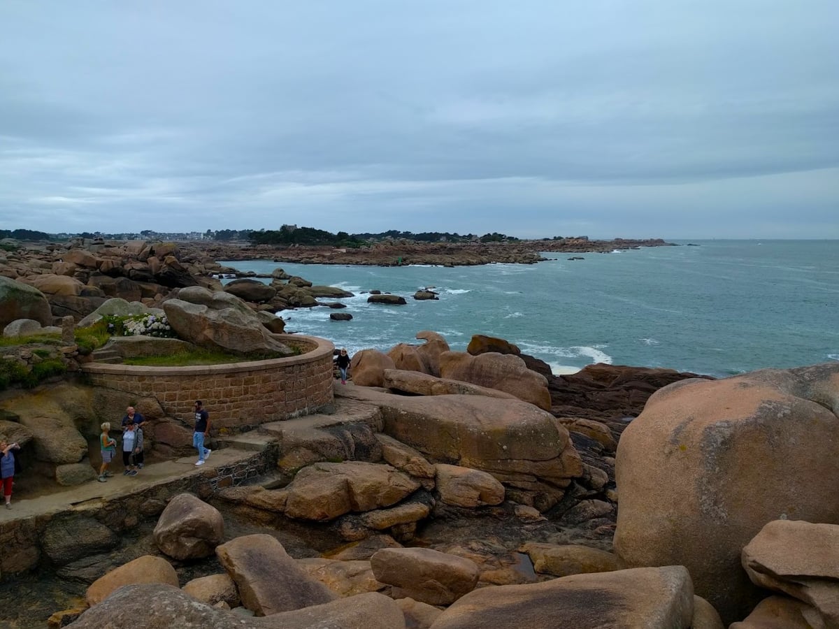 Paisaje, localidad, costa o monumento de Bretaña