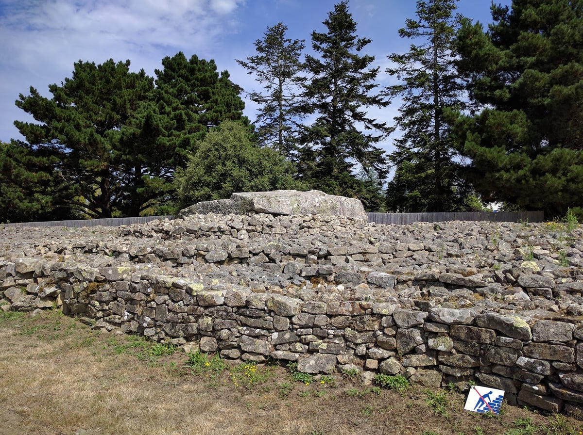 Paisaje, localidad, costa o monumento de Bretaña