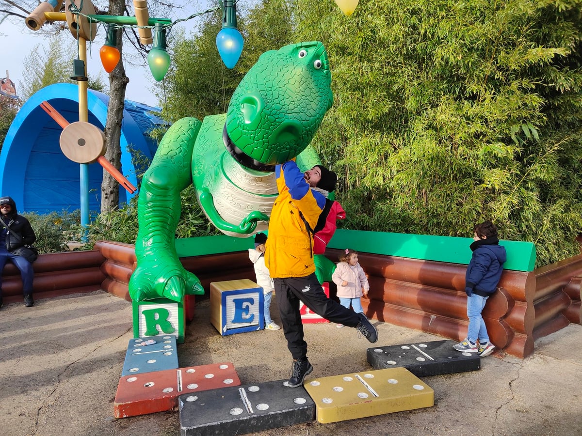 Parque Disney, atracción o escena de la visita a Disneyland París