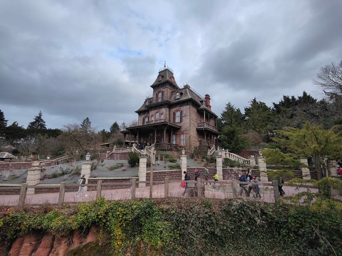 Parque Disney, atracción o escena de la visita a Disneyland París