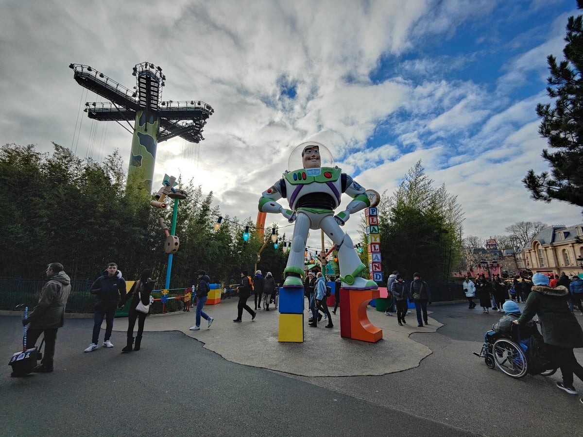 Parque Disney, atracción o escena de la visita a Disneyland París