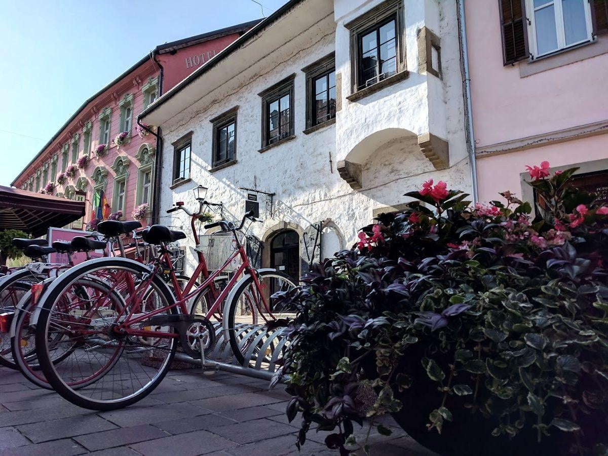 Paisaje, localidad, monumento o escena urbana de Eslovenia