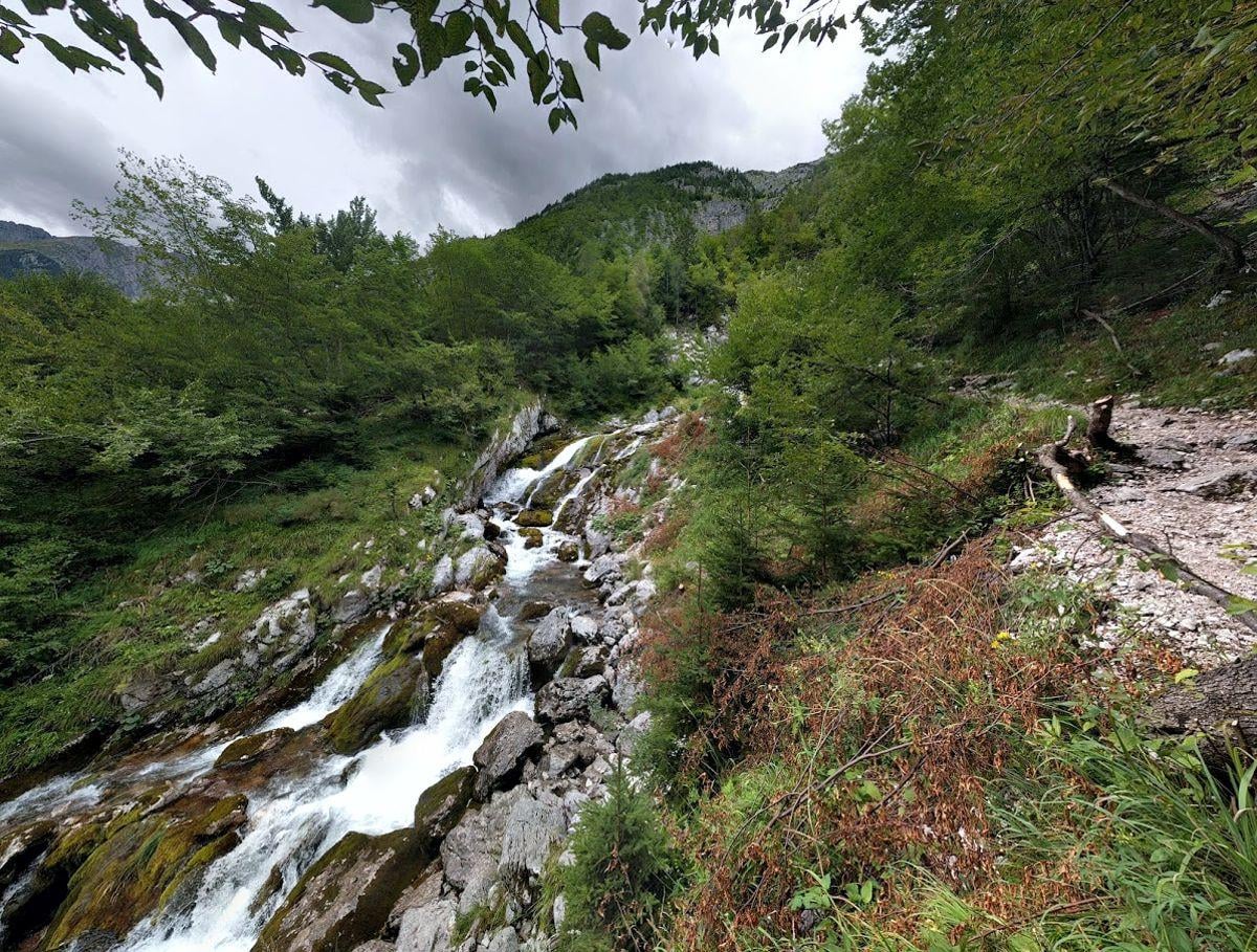 Paisaje, localidad, monumento o escena urbana de Eslovenia