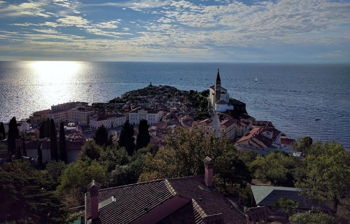 Paisaje, localidad, monumento o escena urbana de Eslovenia
