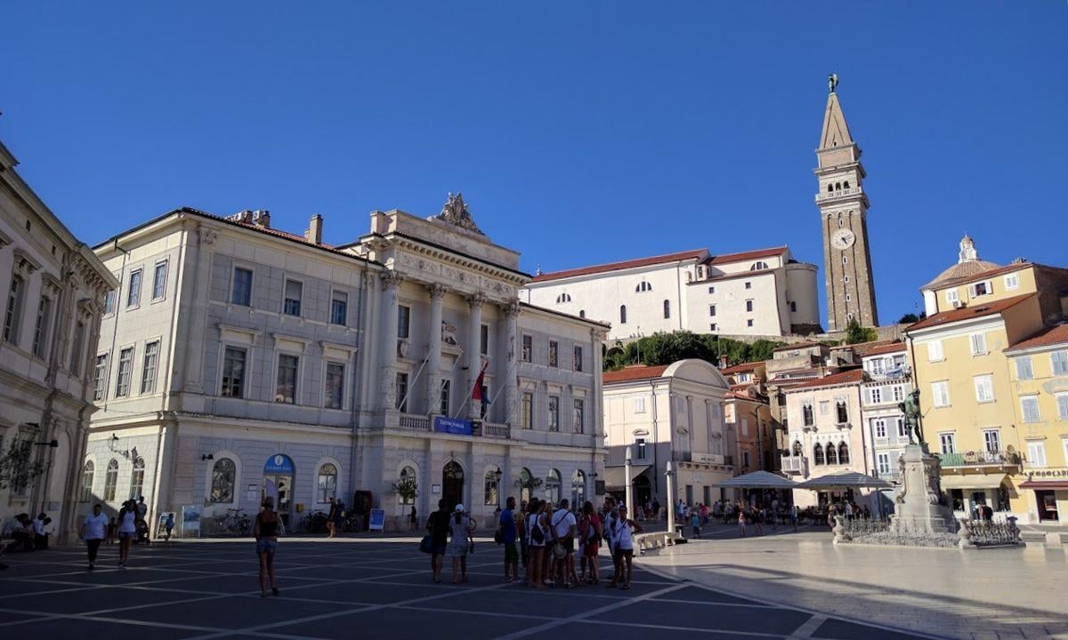 Paisaje, localidad, monumento o escena urbana de Eslovenia