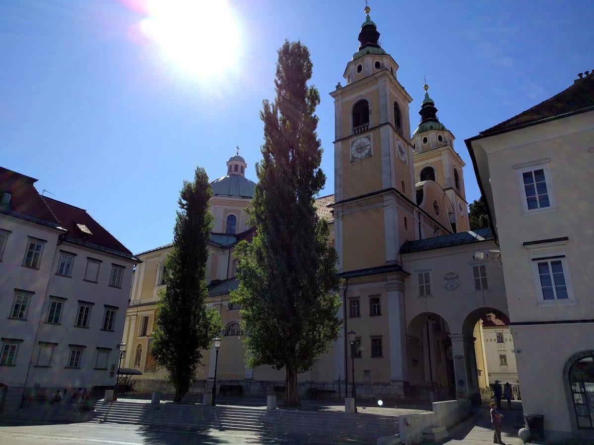 Paisaje, localidad, monumento o escena urbana de Eslovenia