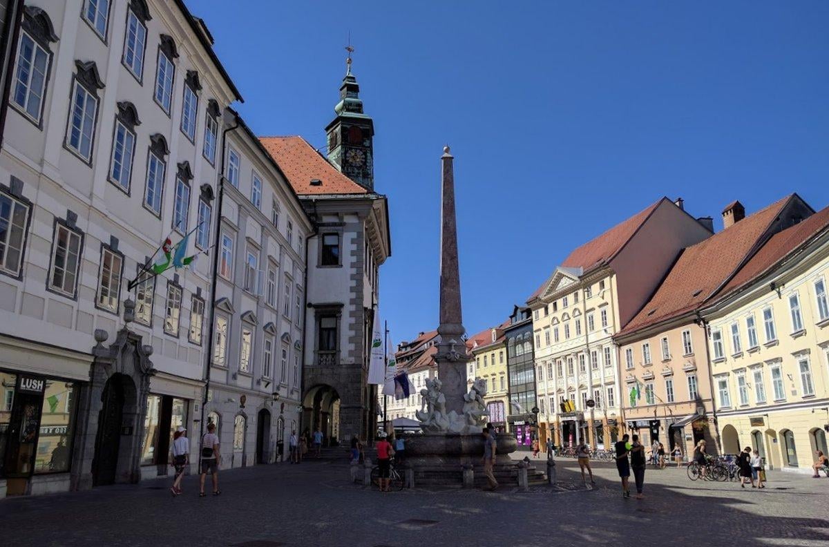 Paisaje, localidad, monumento o escena urbana de Eslovenia