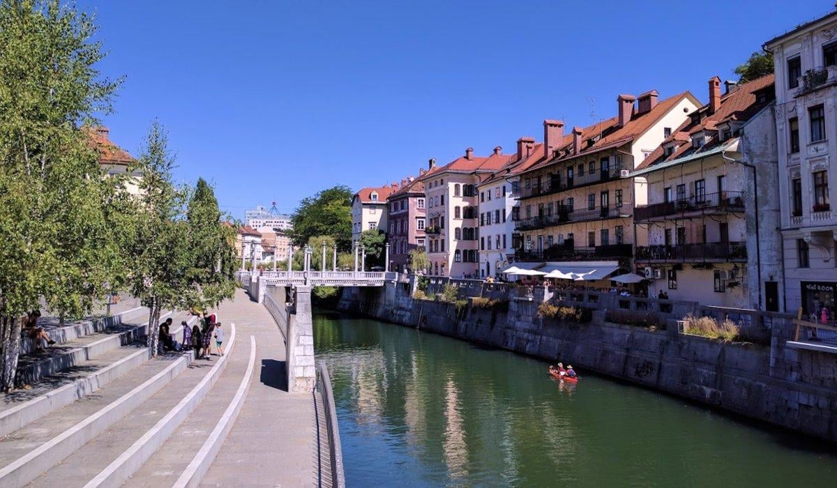 Paisaje, localidad, monumento o escena urbana de Eslovenia