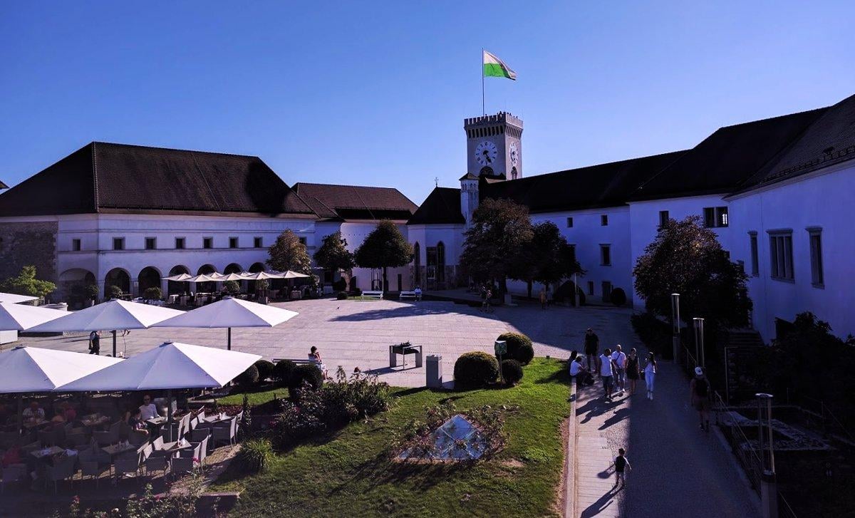 Paisaje, localidad, monumento o escena urbana de Eslovenia
