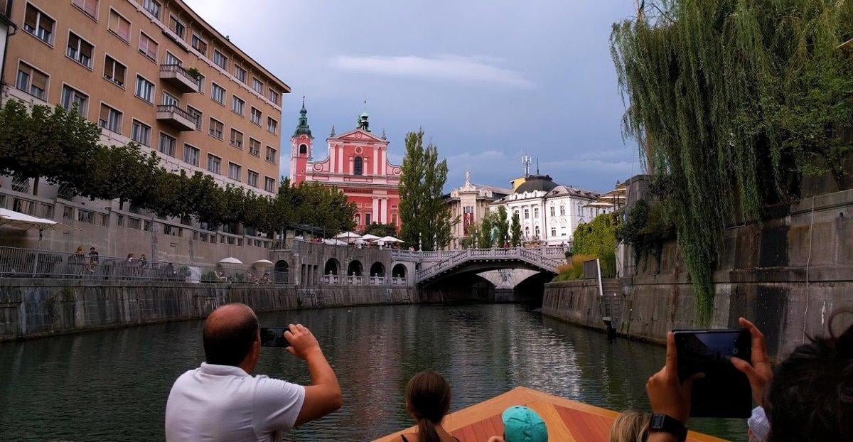 Paisaje, localidad, monumento o escena urbana de Eslovenia