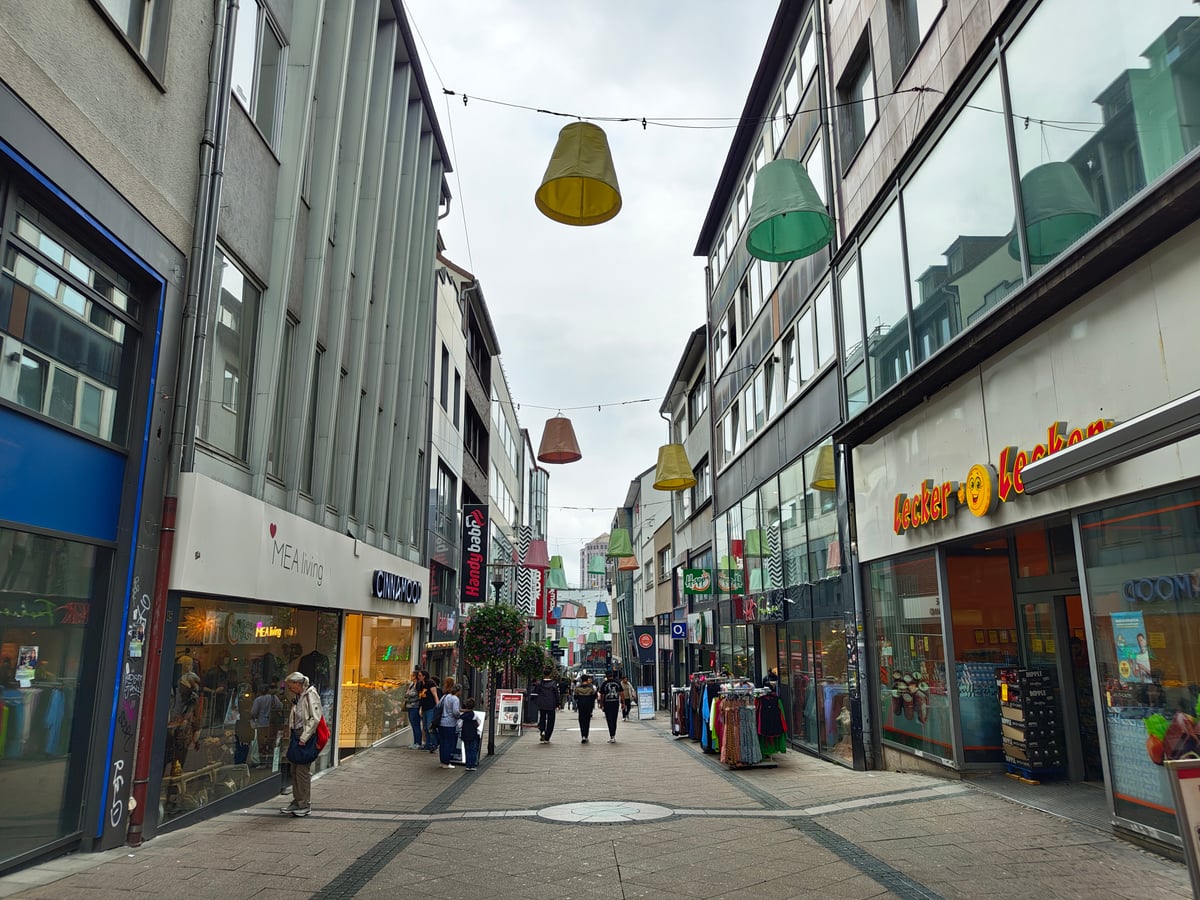 Edificios del centro de Essen con espacios peatonales