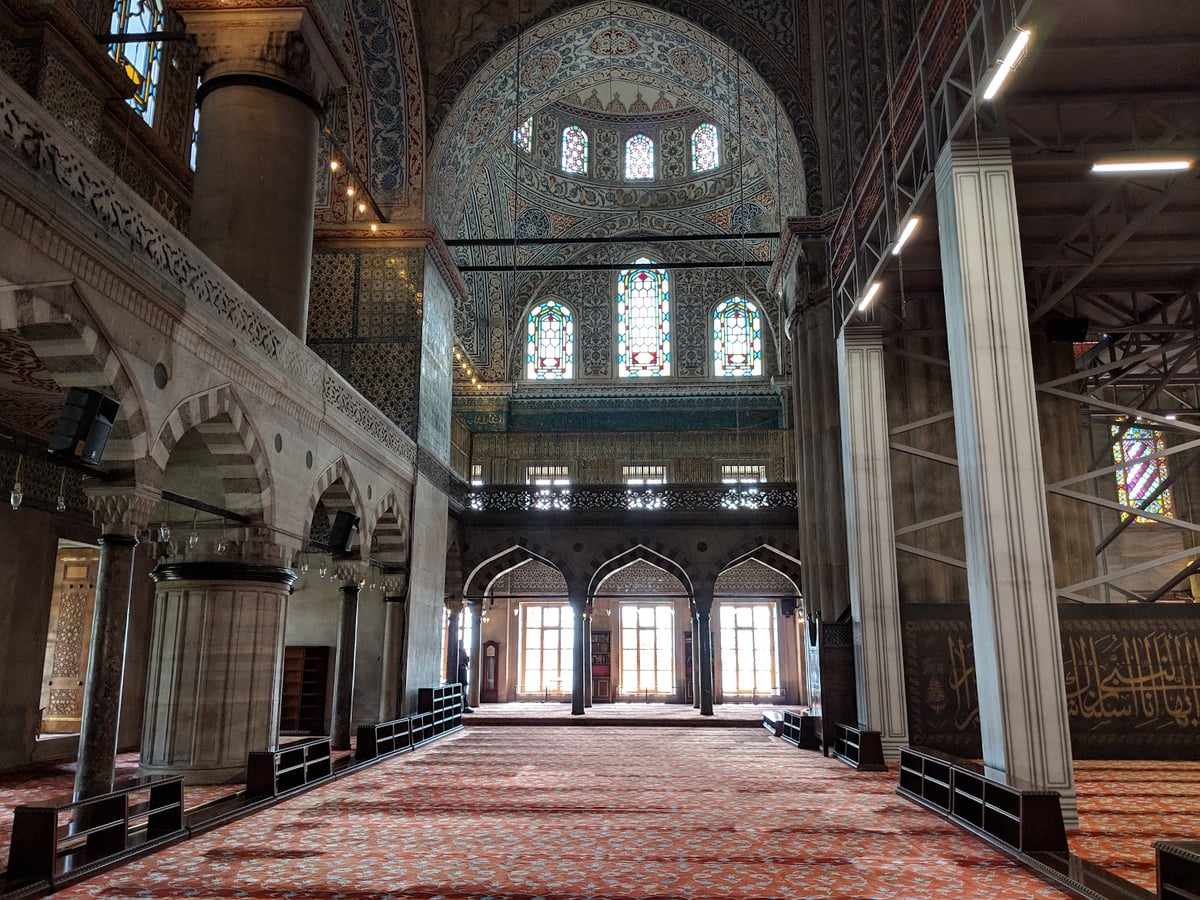 Calle, mezquita, monumento, paisaje o escena urbana de Estambul