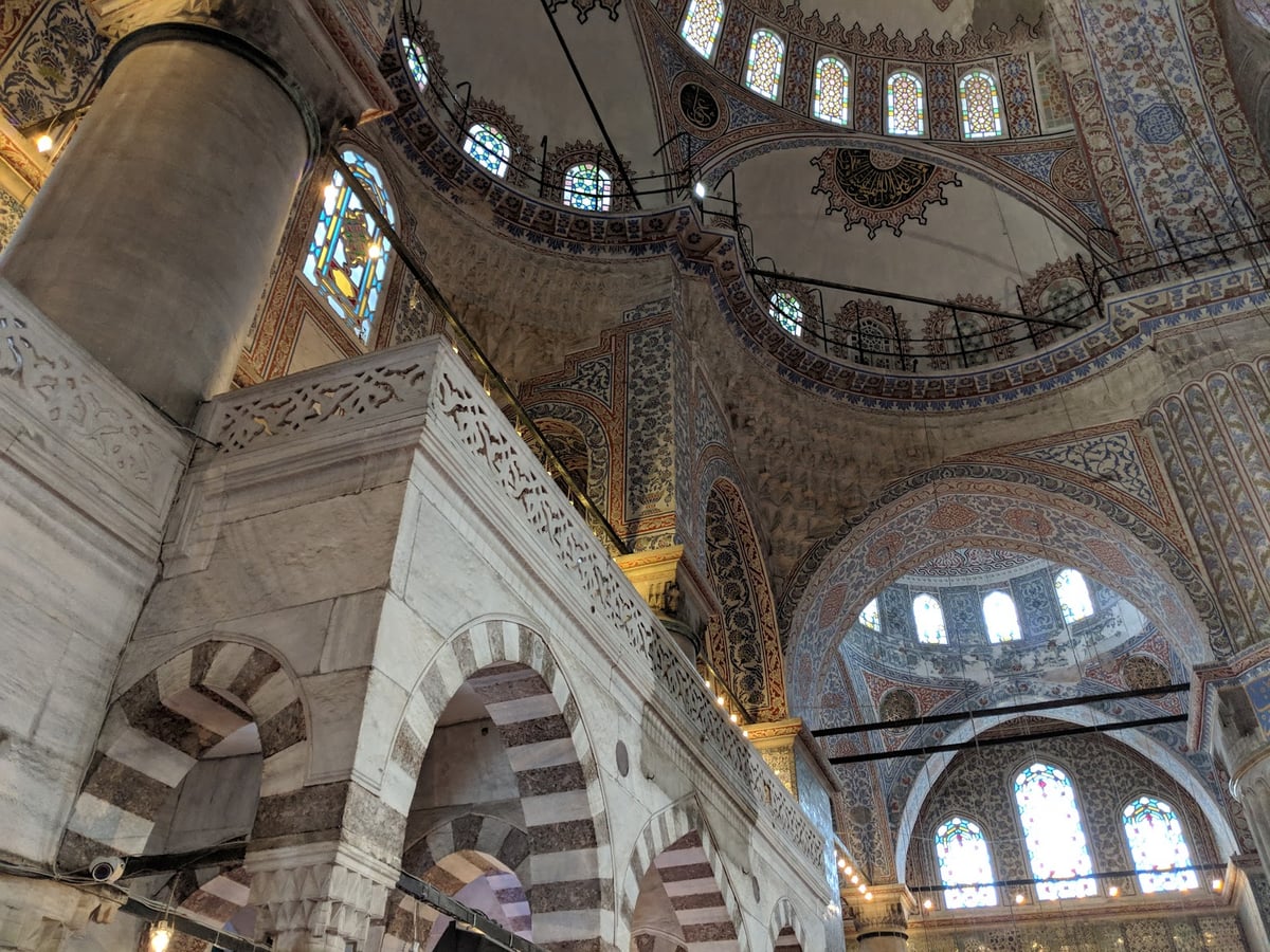 Calle, mezquita, monumento, paisaje o escena urbana de Estambul