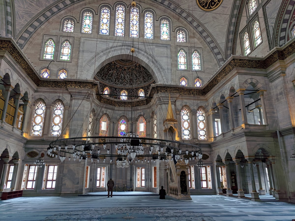 Calle, mezquita, monumento, paisaje o escena urbana de Estambul