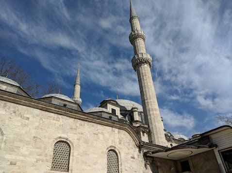 Calle, mezquita, monumento, paisaje o escena urbana de Estambul