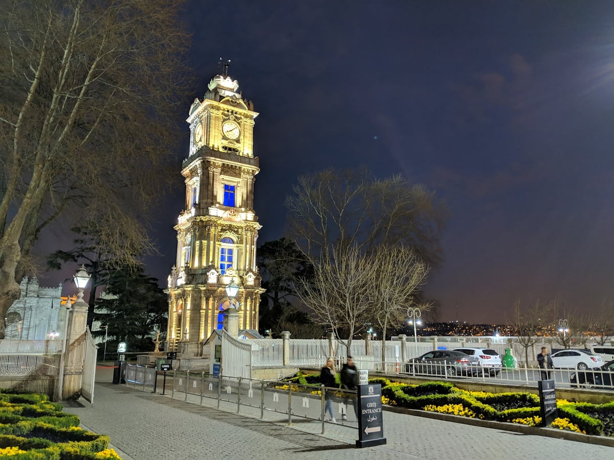 Calle, mezquita, monumento, paisaje o escena urbana de Estambul