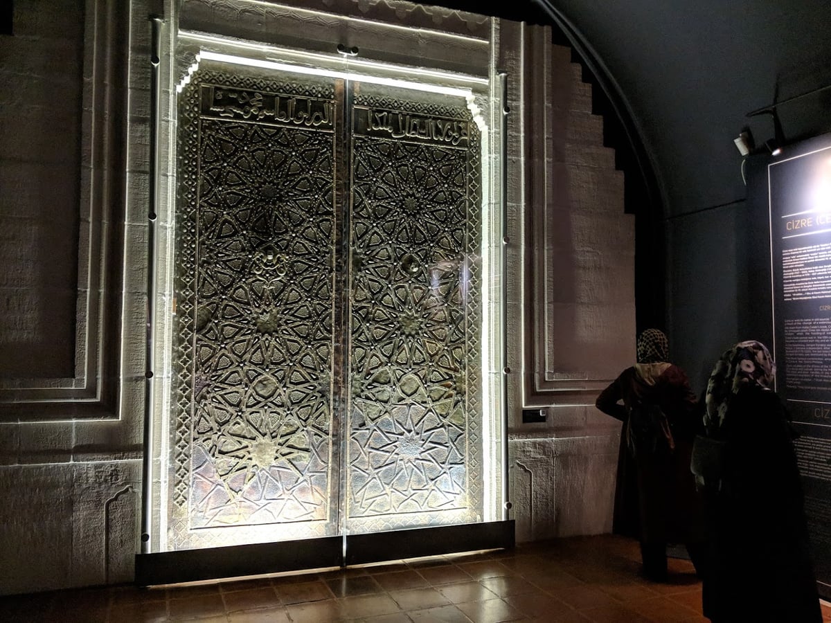 Calle, mezquita, monumento, paisaje o escena urbana de Estambul