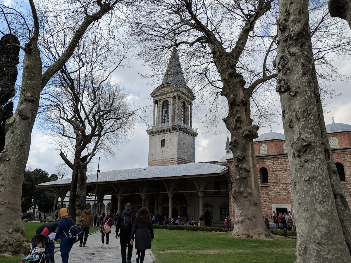 Calle, mezquita, monumento, paisaje o escena urbana de Estambul