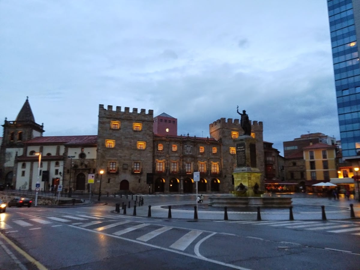 Calle, edificio, monumento o paisaje urbano de Gijón
