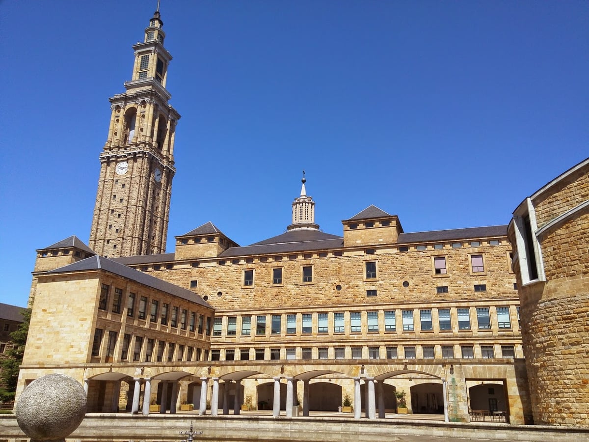 Calle, edificio, monumento o paisaje urbano de Gijón