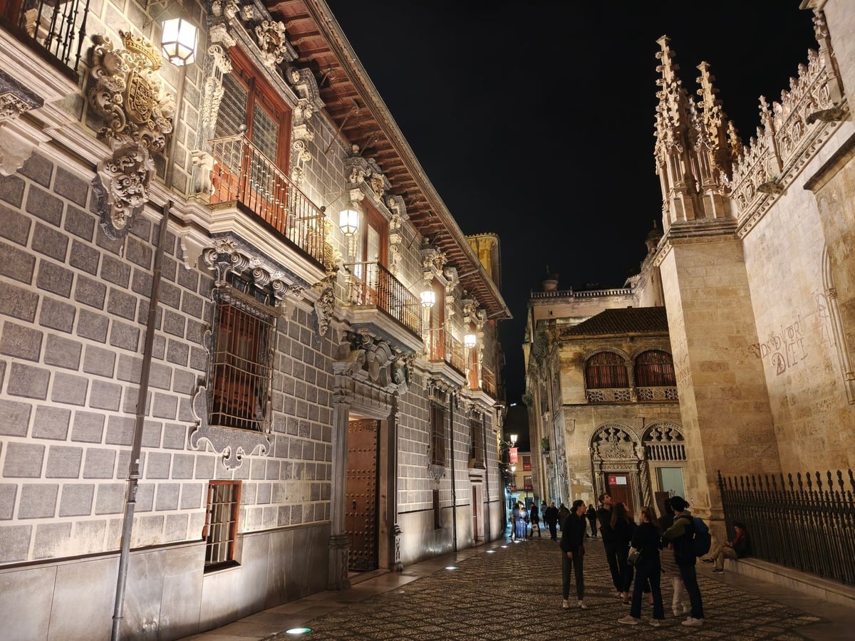 Calle, edificio, monumento, paisaje o escena urbana de Granada